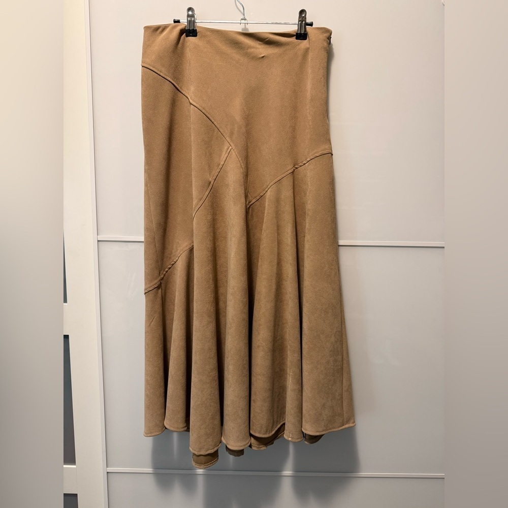 Jessica Tan Suede Maxi Skirt - Picture 4 of 5